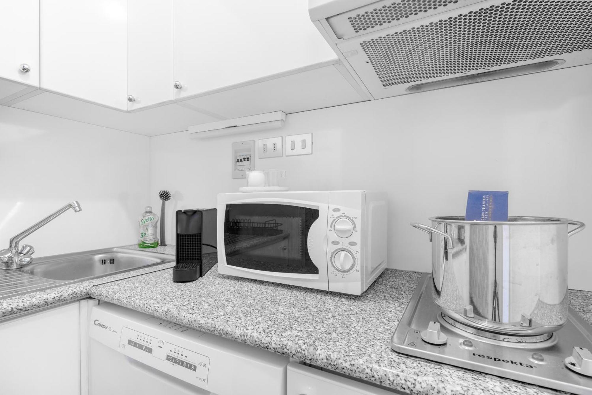 Central Luxurious Apartment Duomo A/C-Wi-Fi Free Milano Esterno foto